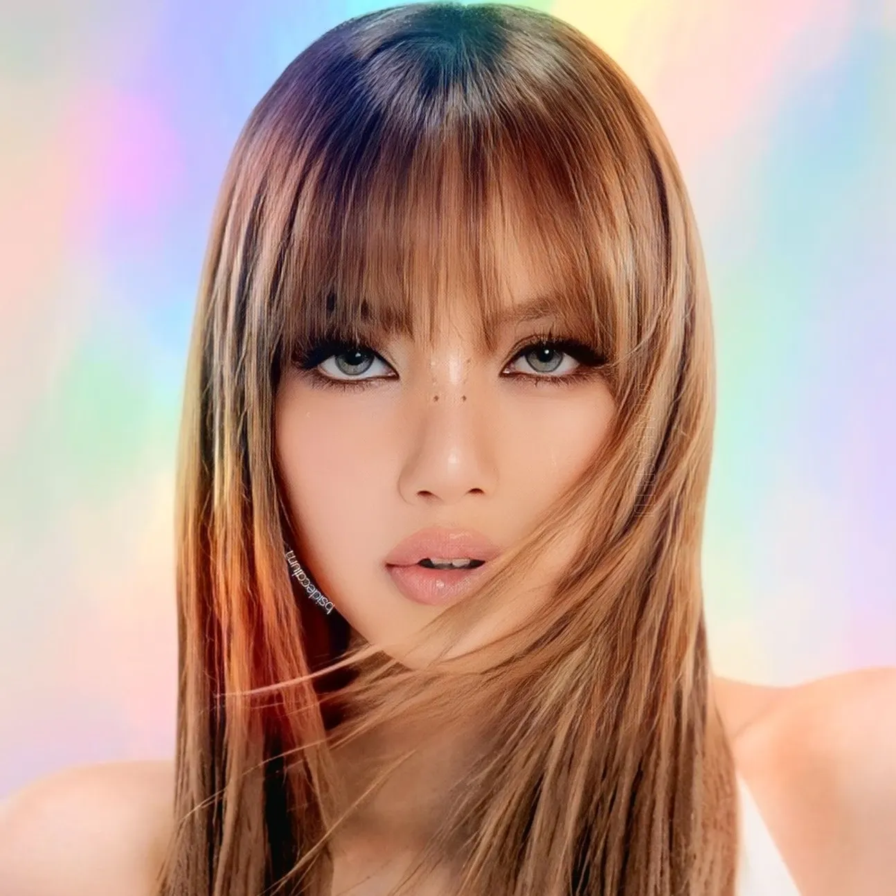 Behind-the-scenes cut of Lisa (BLACKPINK)