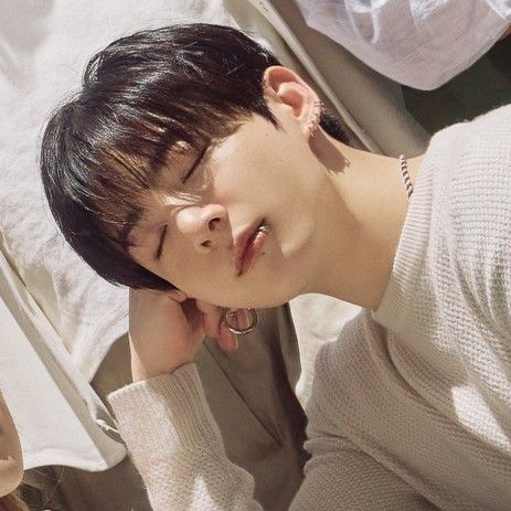 Latest photo of Jungkook (BTS)