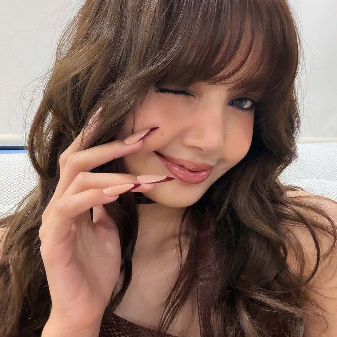 Momen yang diabadikan oleh penggemar Lisa (BLACKPINK)