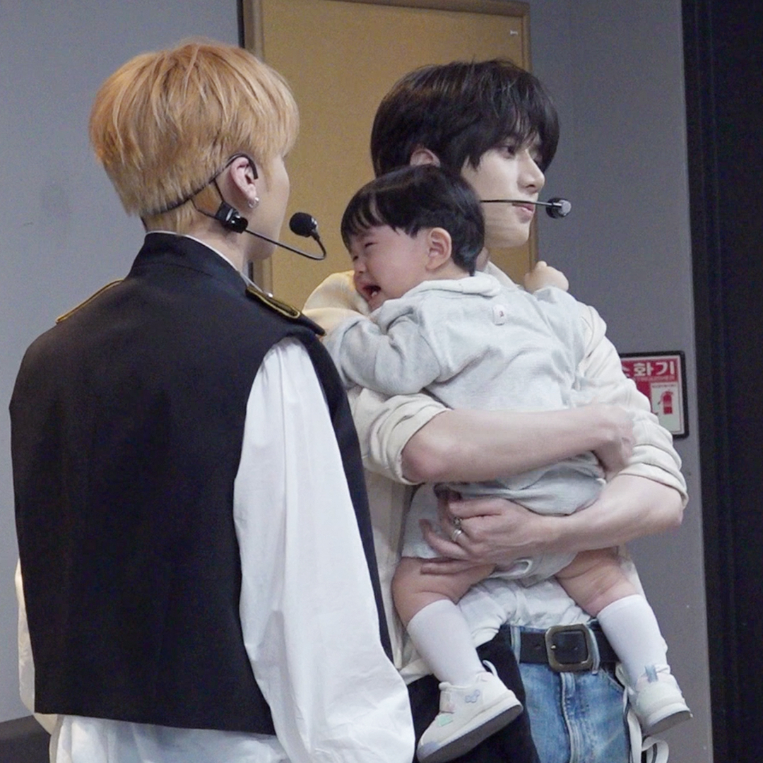 A moment captured by Beomgyu (TOMORROW X TOGETHER)'s fan