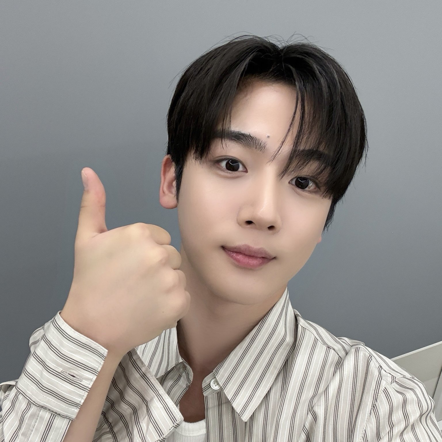 Behind-the-scenes cut of Kim Yohan (WEi)