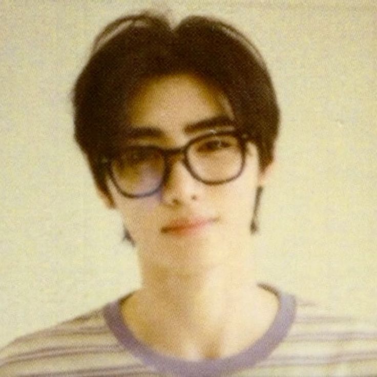 Foto terbaru Sunghoon (ENHYPEN)