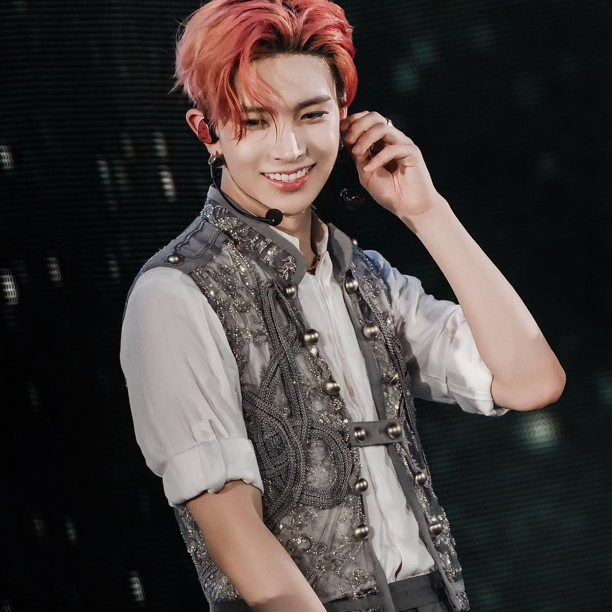 에반 최근 활동샷