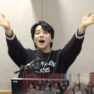 Latest photo of Hwang Chiyeol