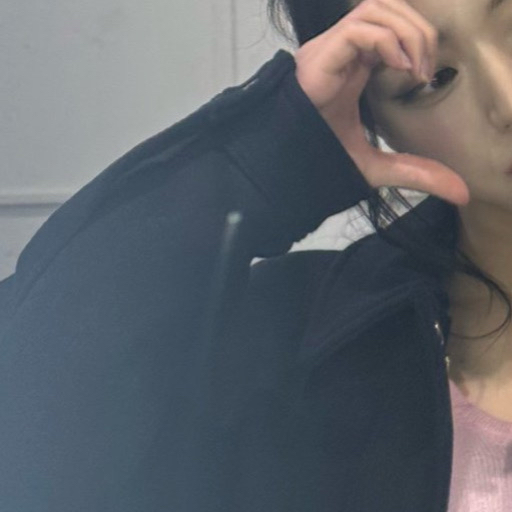 유나 (ITZY) 최근 활동샷