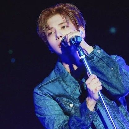 太顯 (TOMORROW X TOGETHER)的最新活動照片