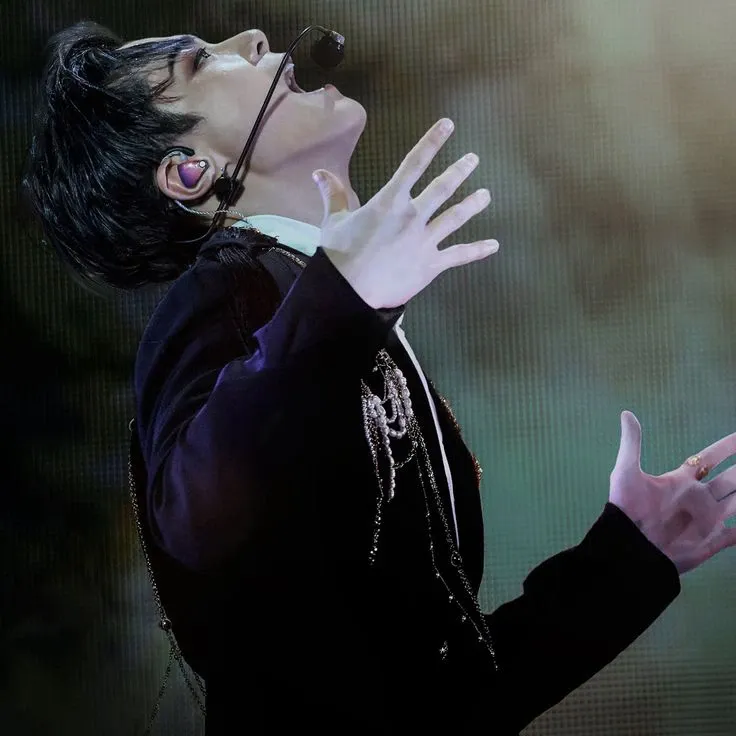 Behind-the-scenes cut of Moonbin (ASTRO)