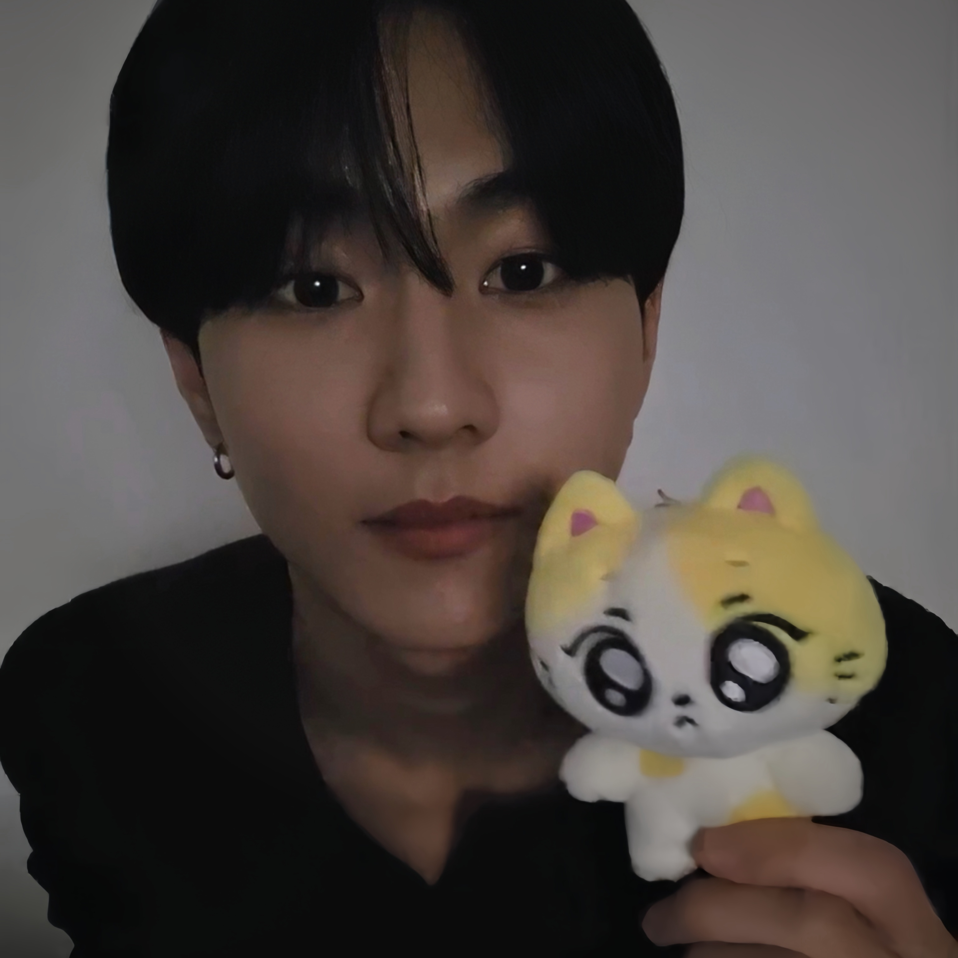 Latest photo of Jungwon (ENHYPEN)