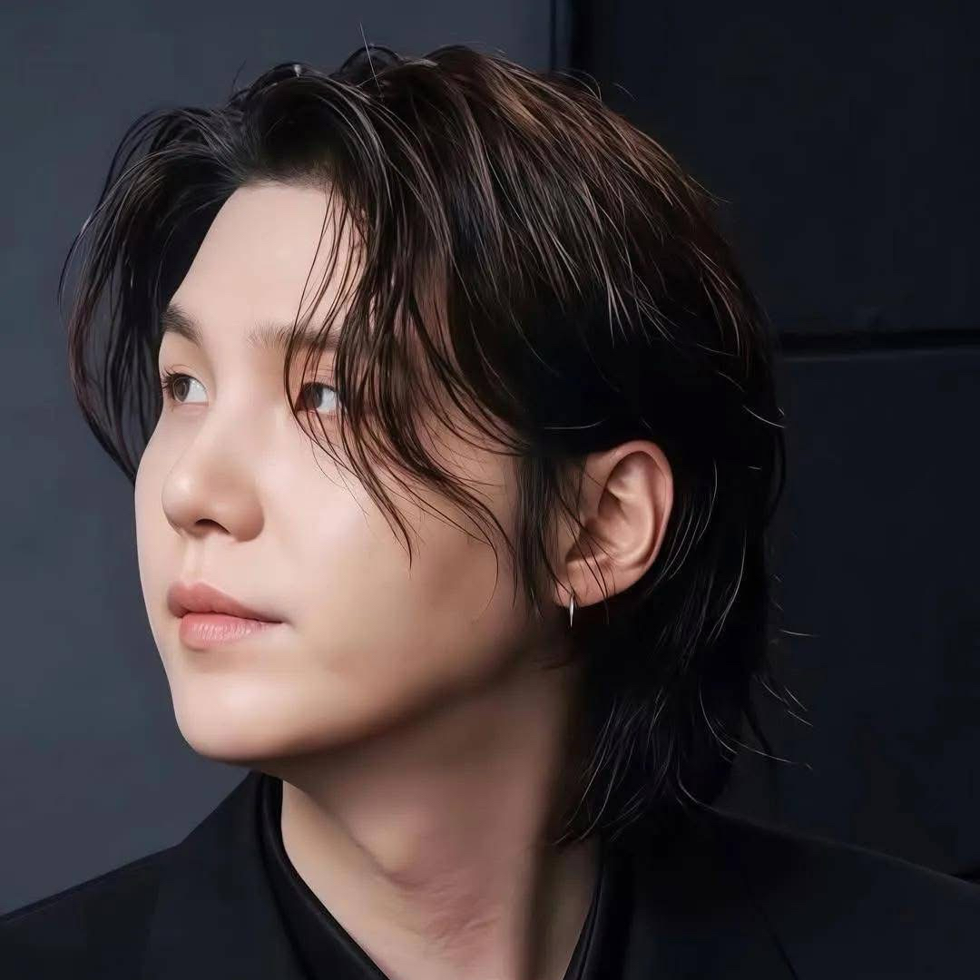 Foto terbaru SUGA (BTS)