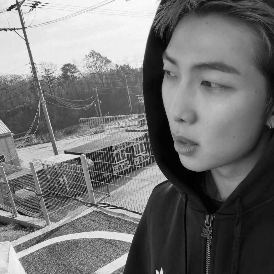 RM (防弹少年团)的最新活动照片