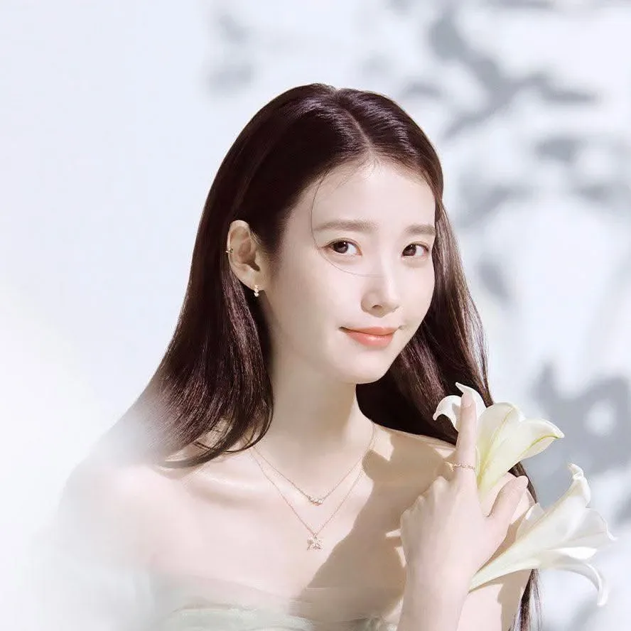 Momen yang diabadikan oleh penggemar IU