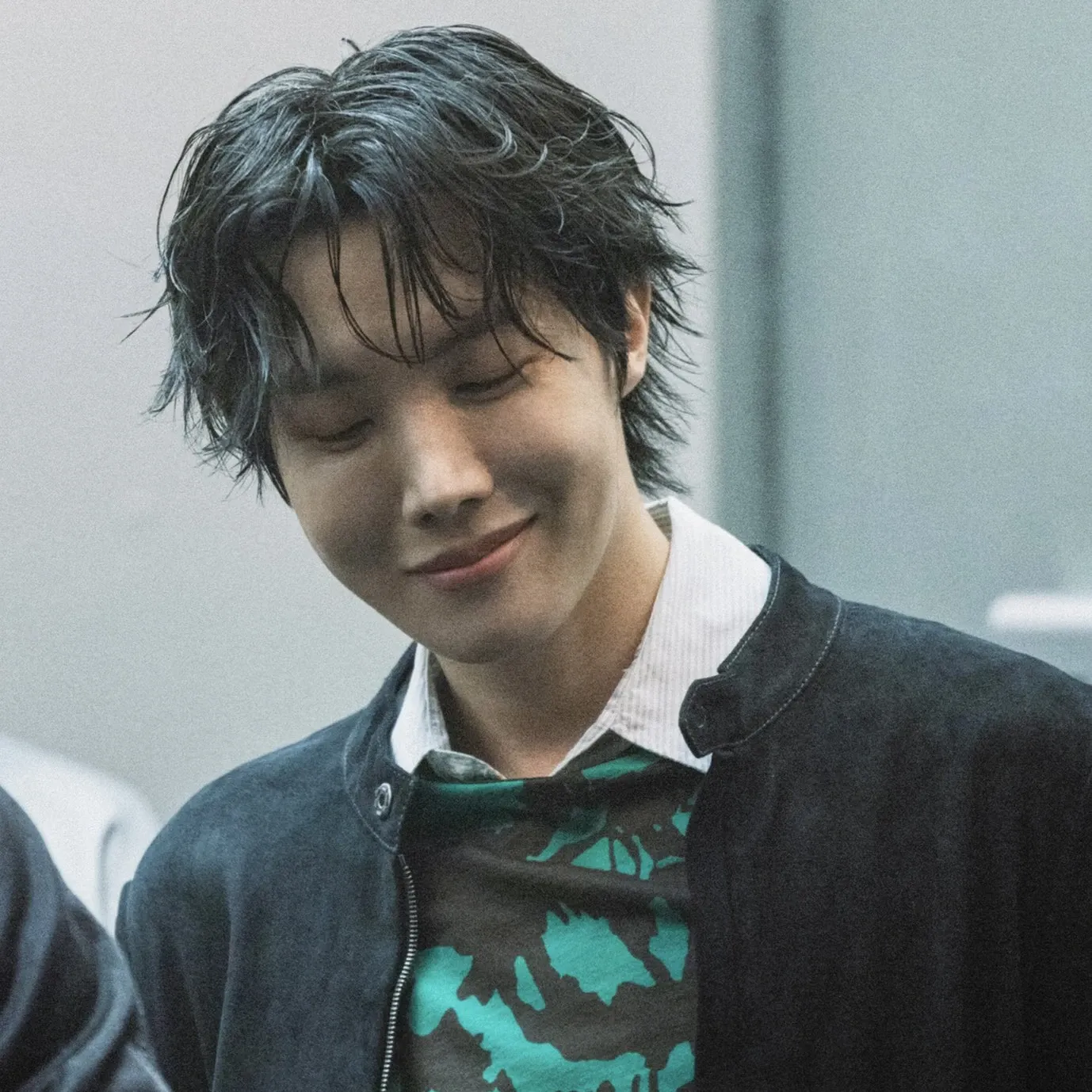 Foto terbaru j-hope (BTS)