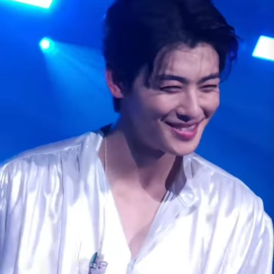 Latest photo of Eunwoo (ASTRO)