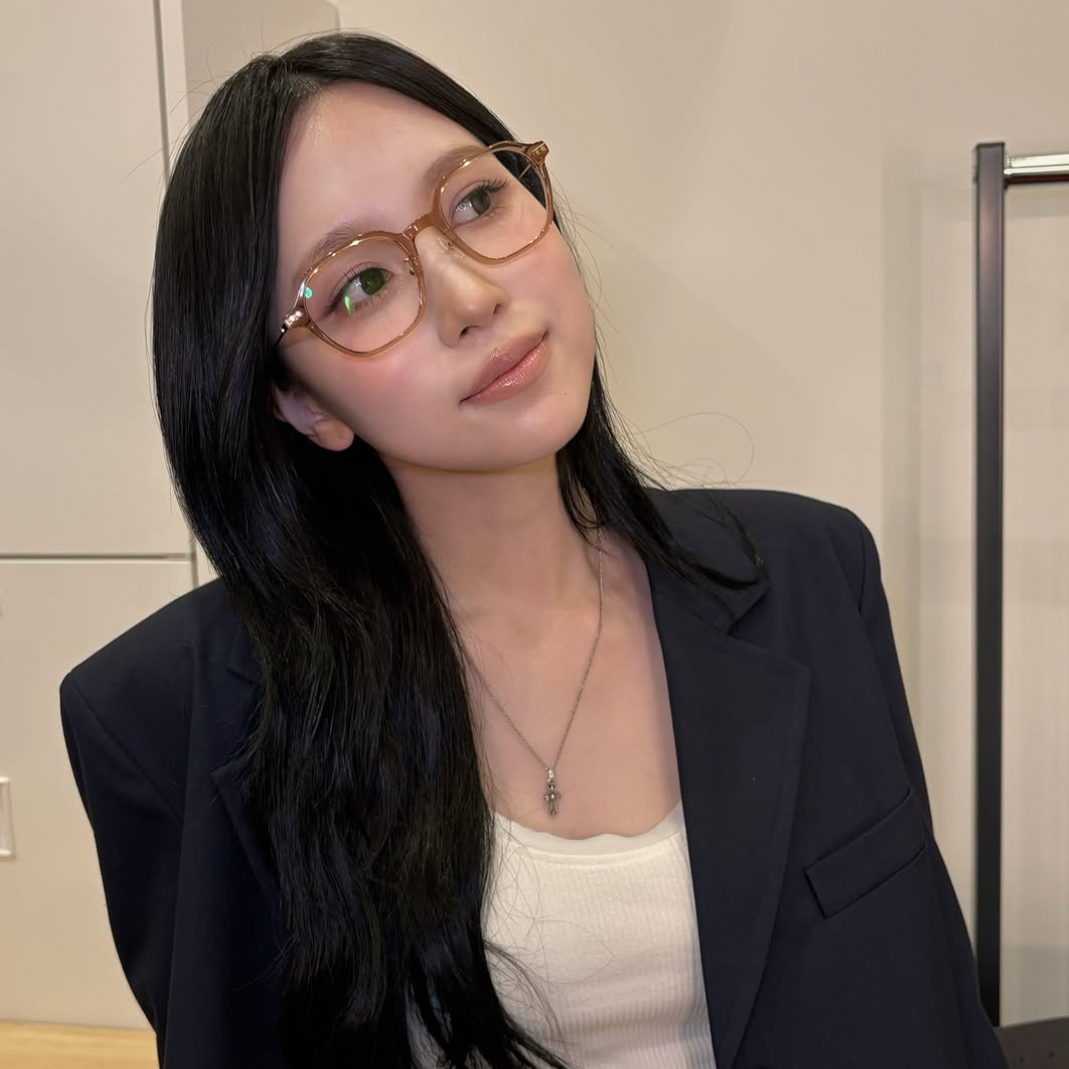 Mina (TWICE)的最新活動照片