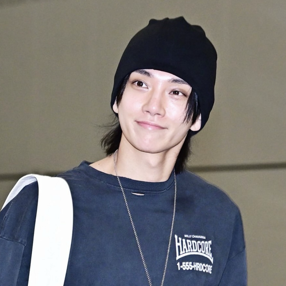 Latest photo of Joshua (SEVENTEEN)