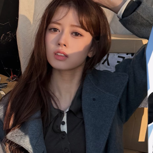 Shining profile picture of Rima (NiziU) on today's Choeaedol