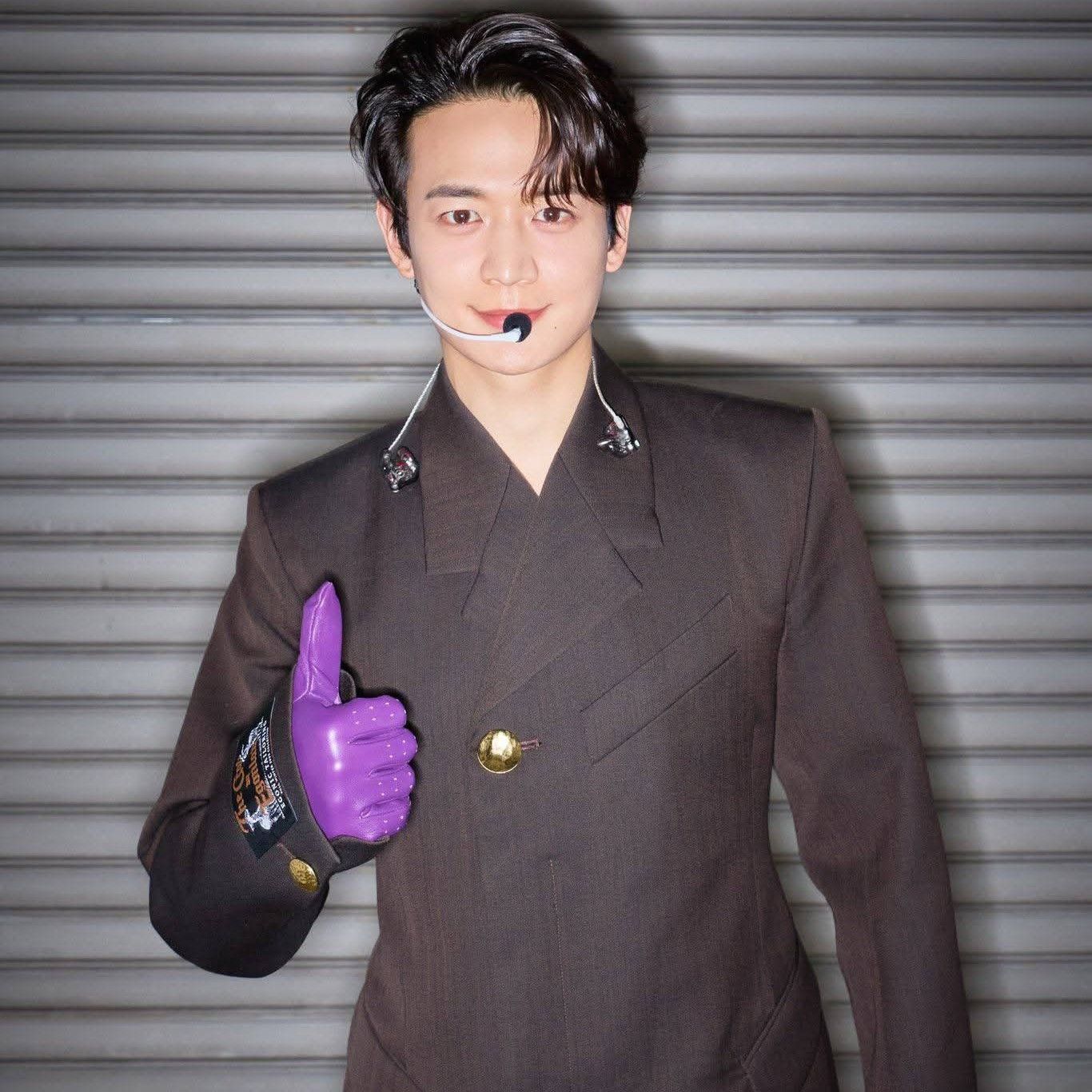 Recent activity shot of Minho (SHINee)