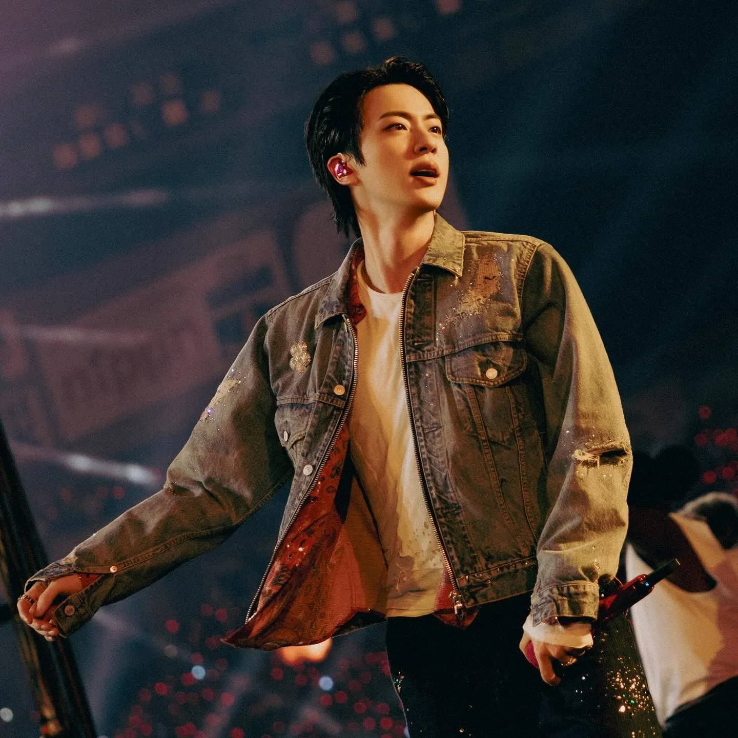 진 (방탄소년단) 최근 활동샷