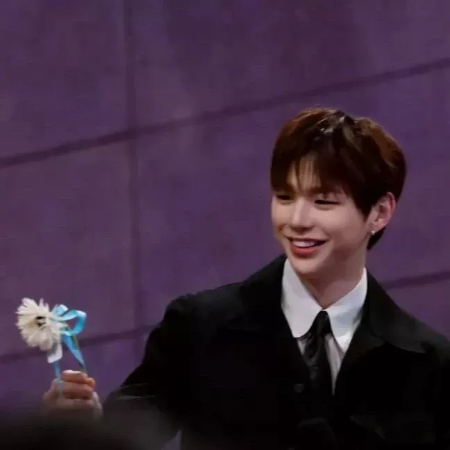 강다니엘 최근 활동샷