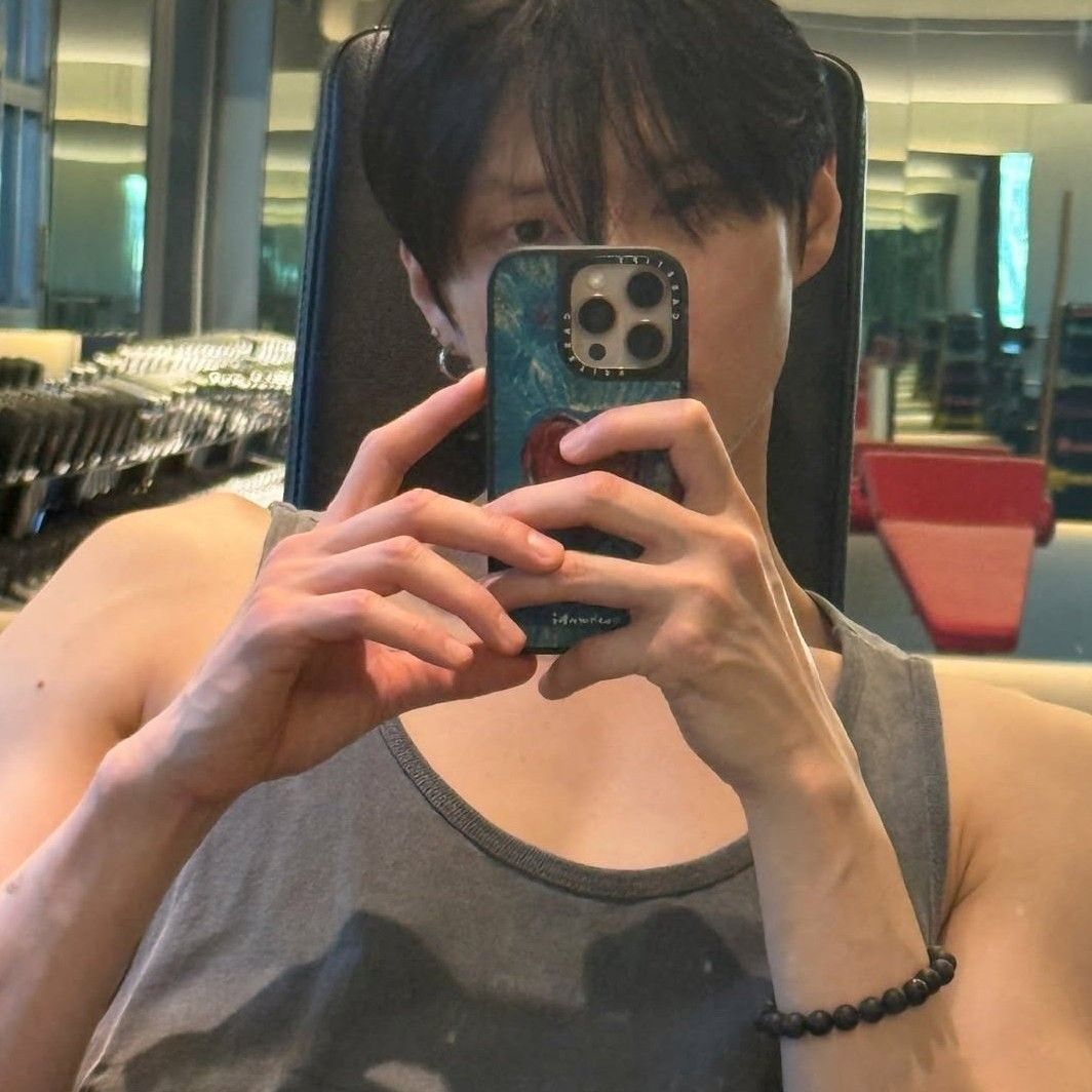 Feed komunitas K-pop terpanas hari ini