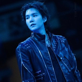 Latest photo of SUGA (BTS)