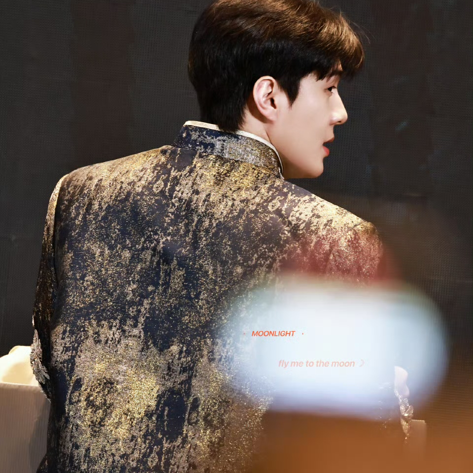 Momen yang diabadikan oleh penggemar Sehun (EXO)