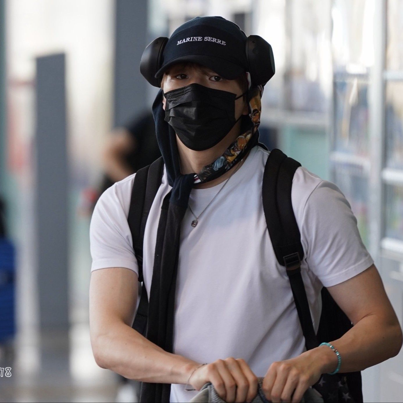 강다니엘의 비하인드 컷