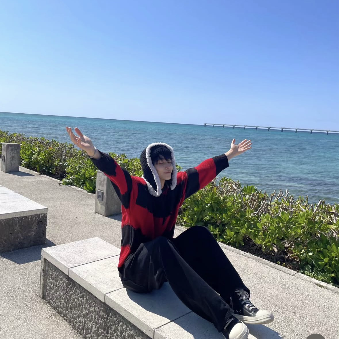 Behind-the-scenes cut of SEVENTEEN