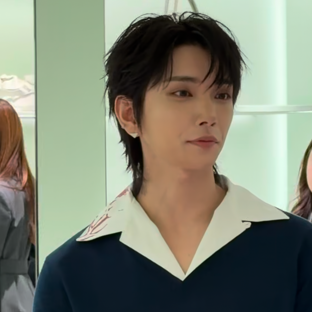 A moment captured by Joshua (SEVENTEEN)'s fan