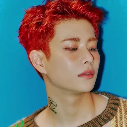 A moment captured by MJ (ASTRO)'s fan