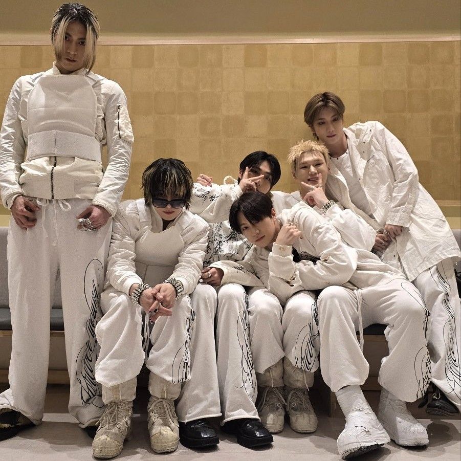 A moment captured by JUST B's fan