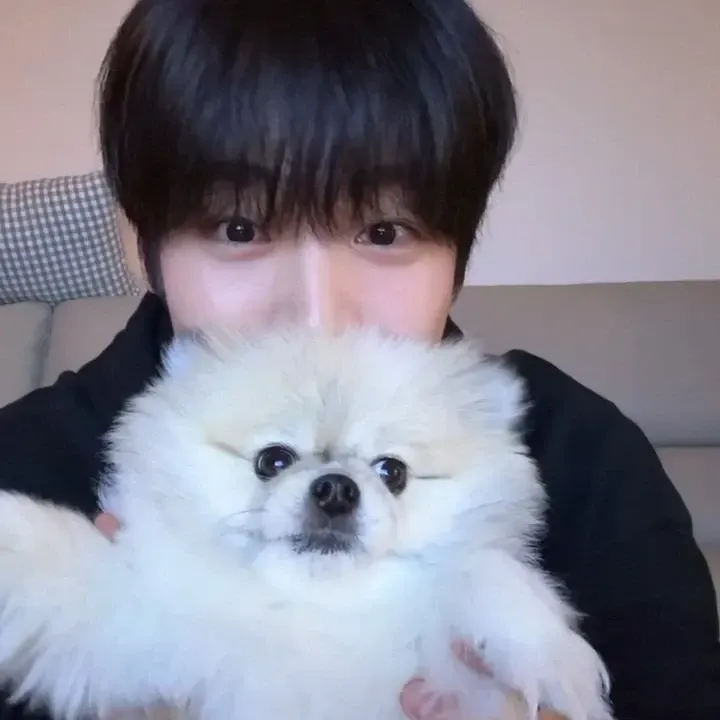 Latest photo of Kim Yohan (WEi)
