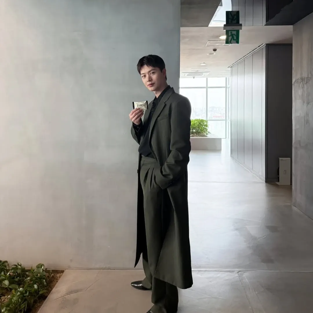 Recent activity shot of Yook Sungjae (BTOB)