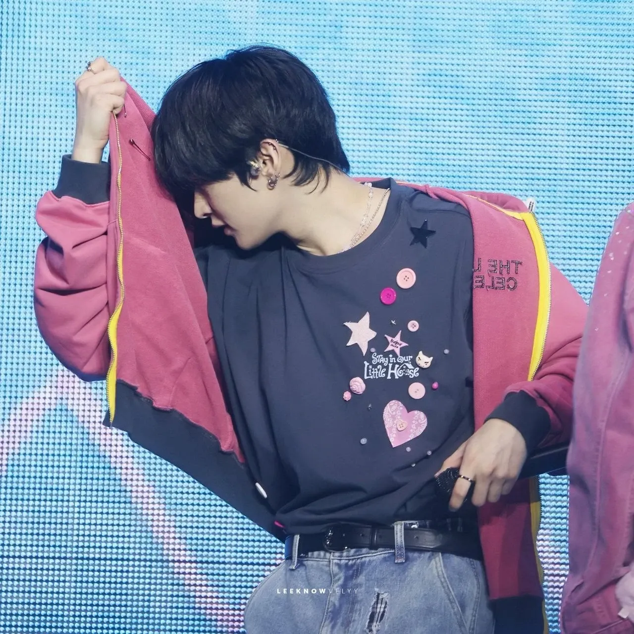 Behind-the-scenes cut of Lee Know (Stray Kids)