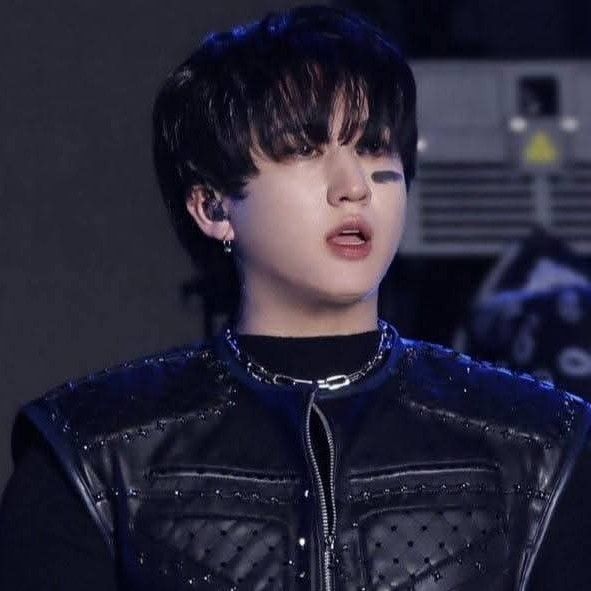 Foto aktivitas terbaru Changbin (Stray Kids)