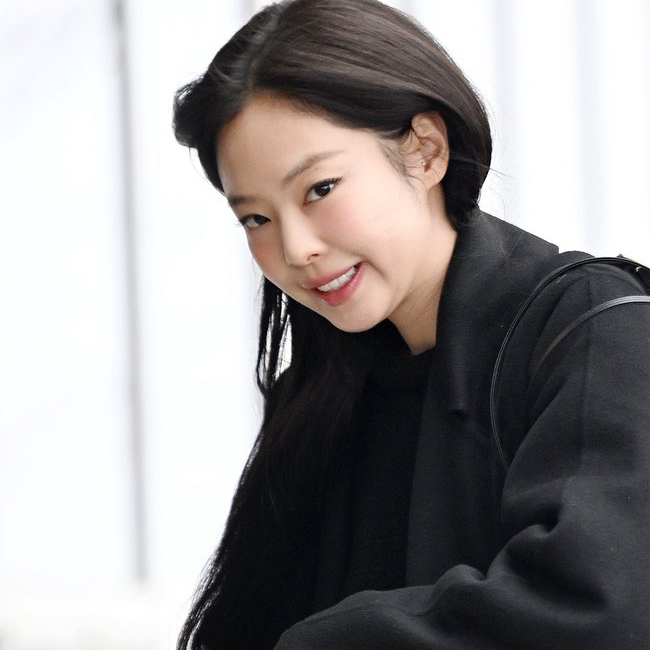 Jennie (BLACKPINK)的最新照片