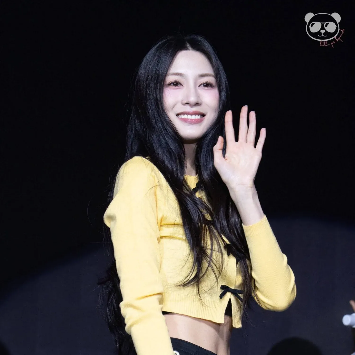 吴夏荣 (Apink)粉丝拍下的瞬间