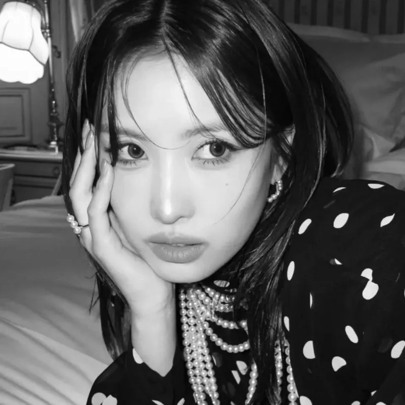 모모 (TWICE)의 비하인드 컷
