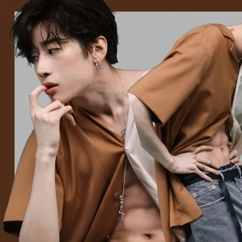 Recent activity shot of Han Seungwoo