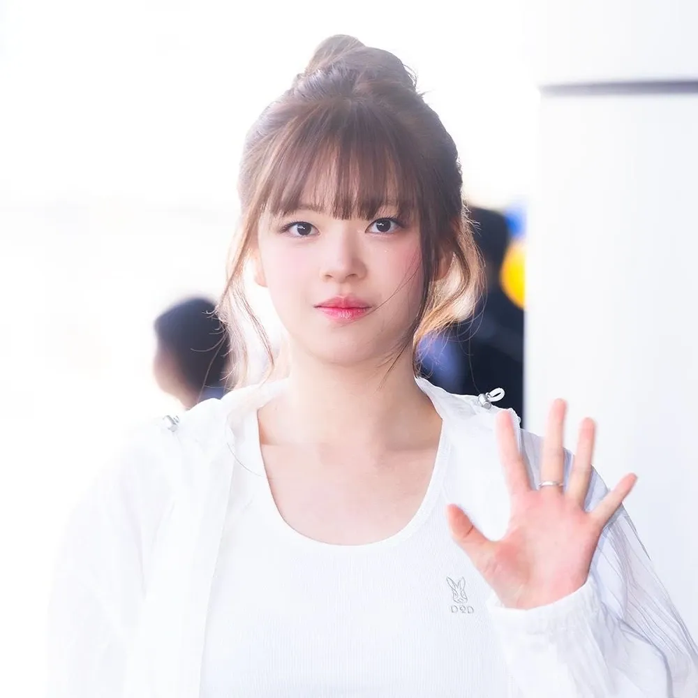 Recent activity shot of Jeongyeon (TWICE)