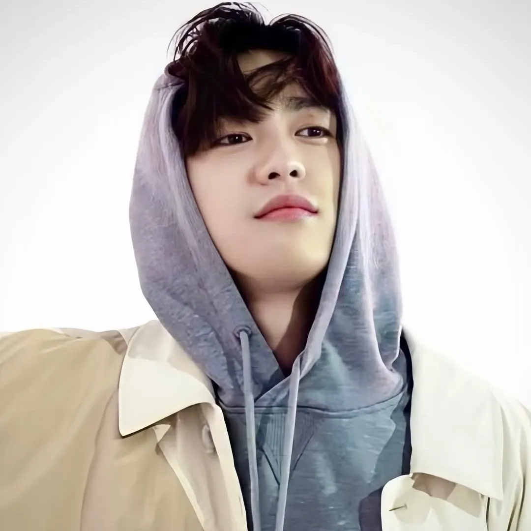 A moment captured by Jinyoung (GOT7)'s fan