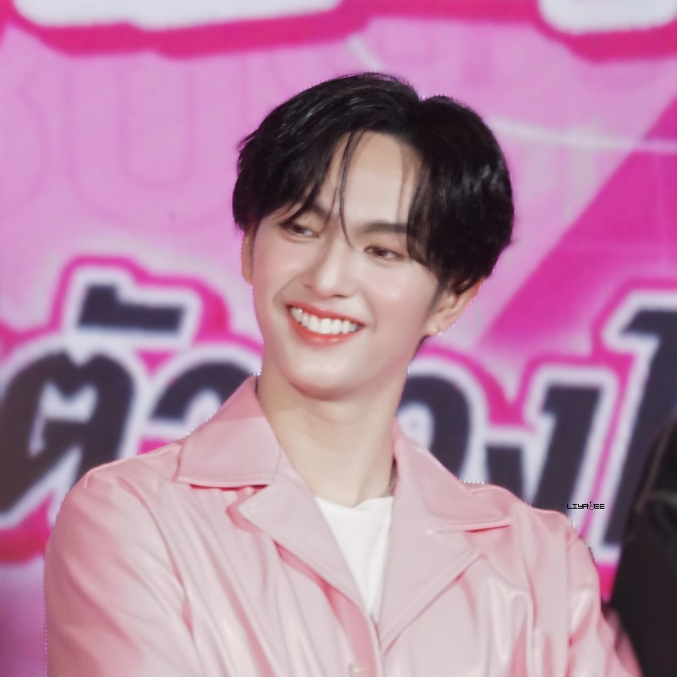 A moment captured by Copper (BUS)'s fan