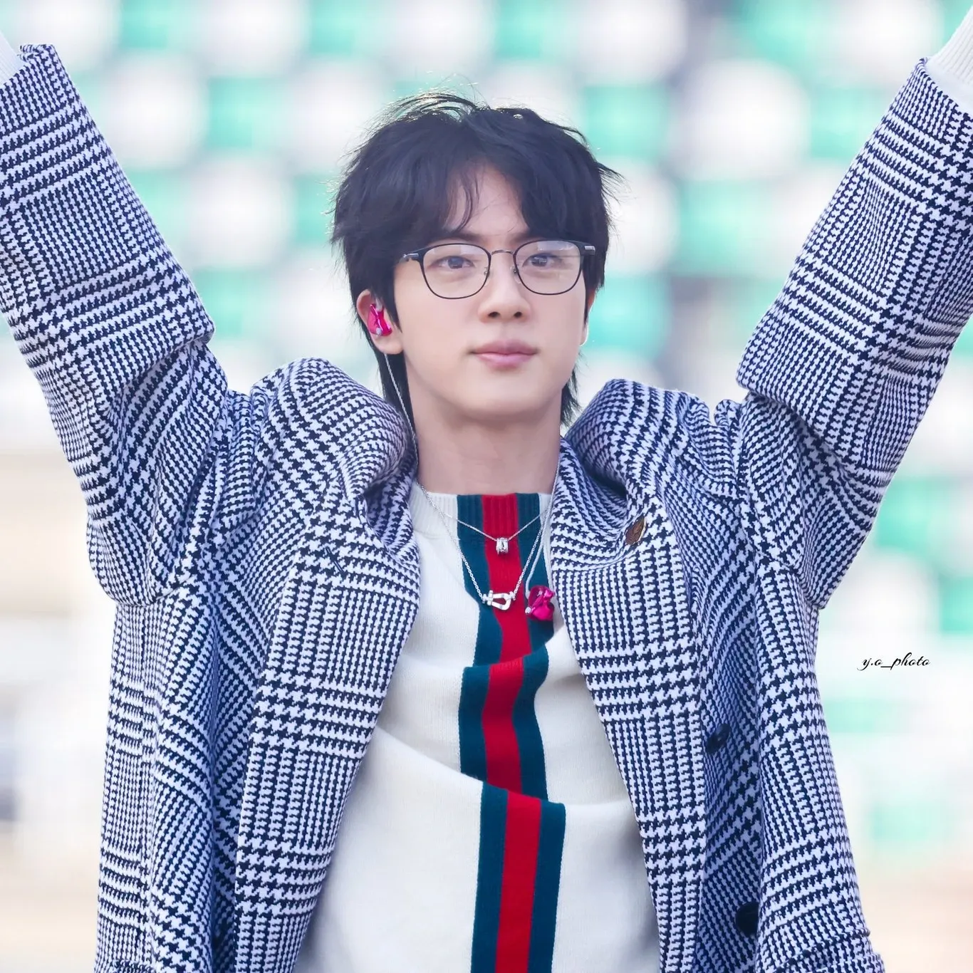 Foto aktivitas terbaru Jin (BTS)