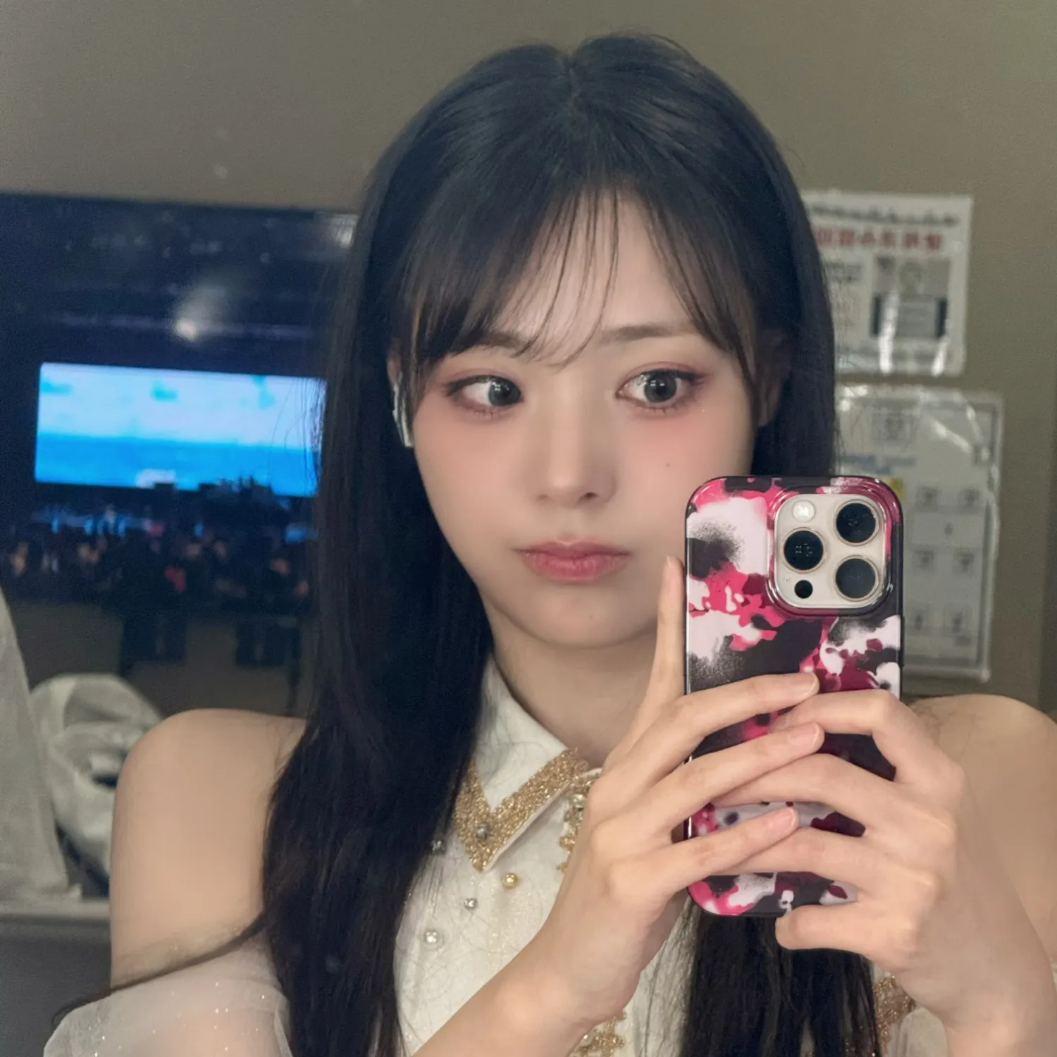 A moment captured by Siyeon (QWER)'s fan