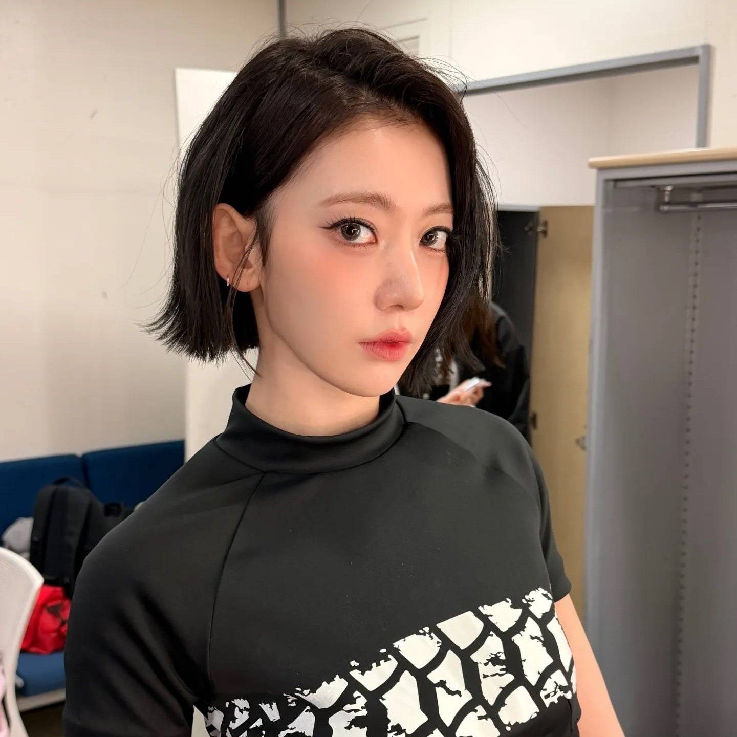 サクラ (LE SSERAFIM)の最近の活動写真