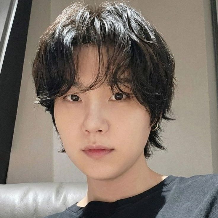 Behind-the-scenes cut of SUGA (BTS)