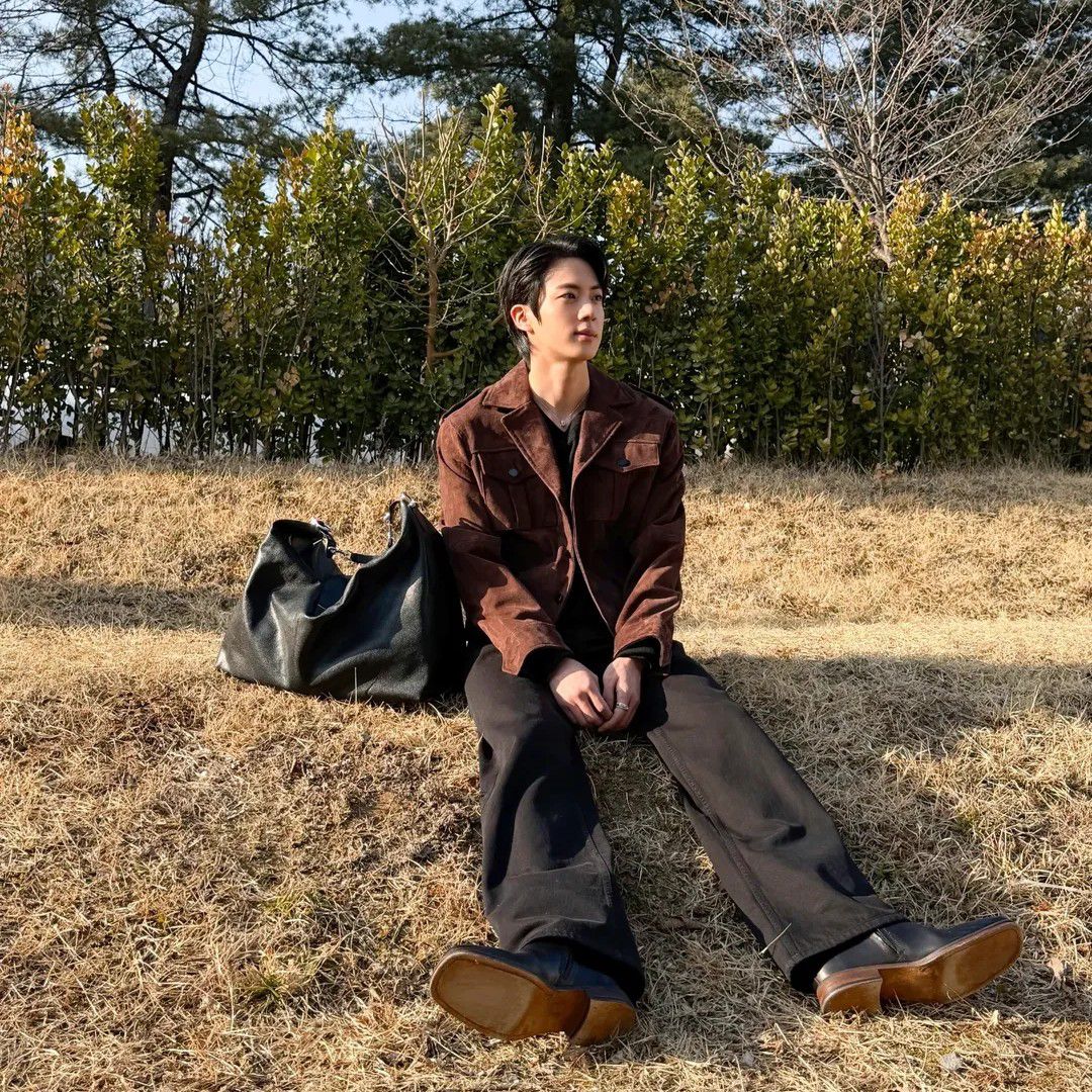 진 (방탄소년단)의 비하인드 컷