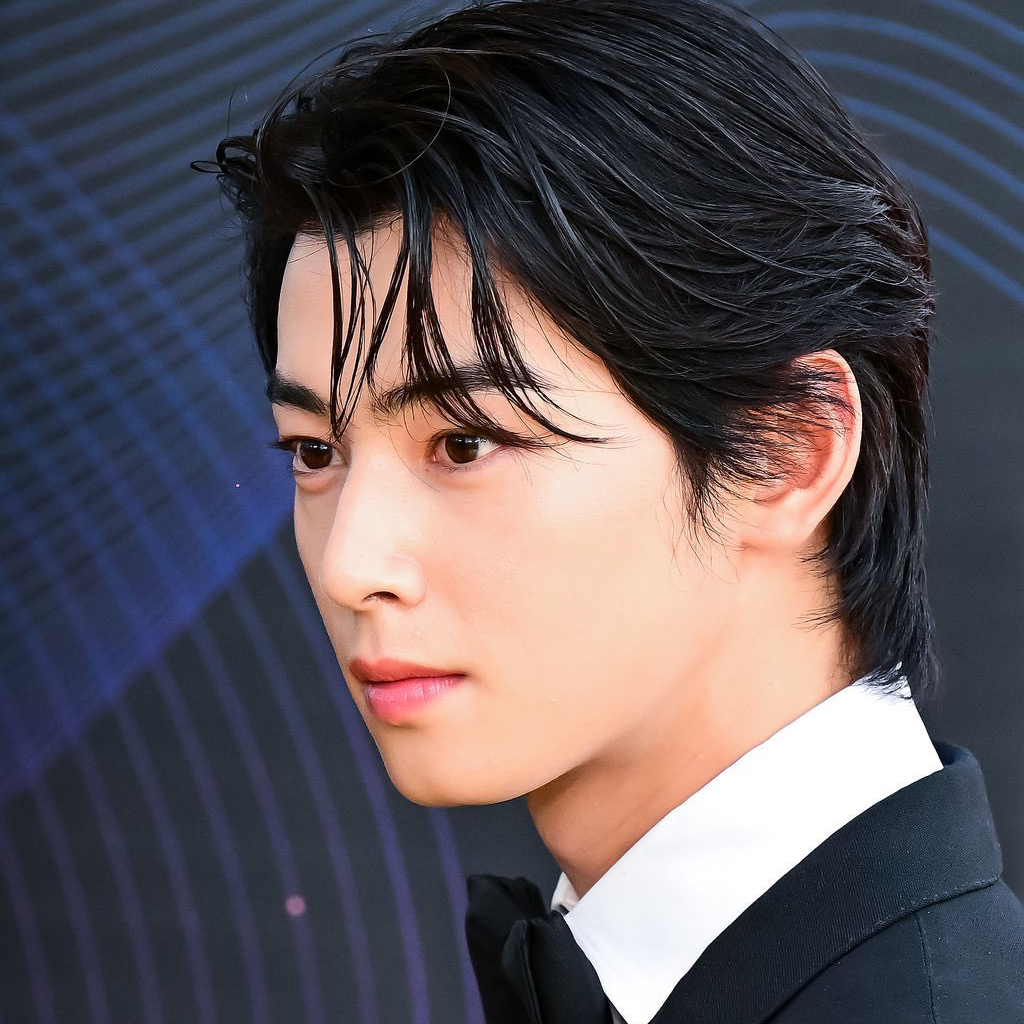 A moment captured by Eunwoo (ASTRO)'s fan