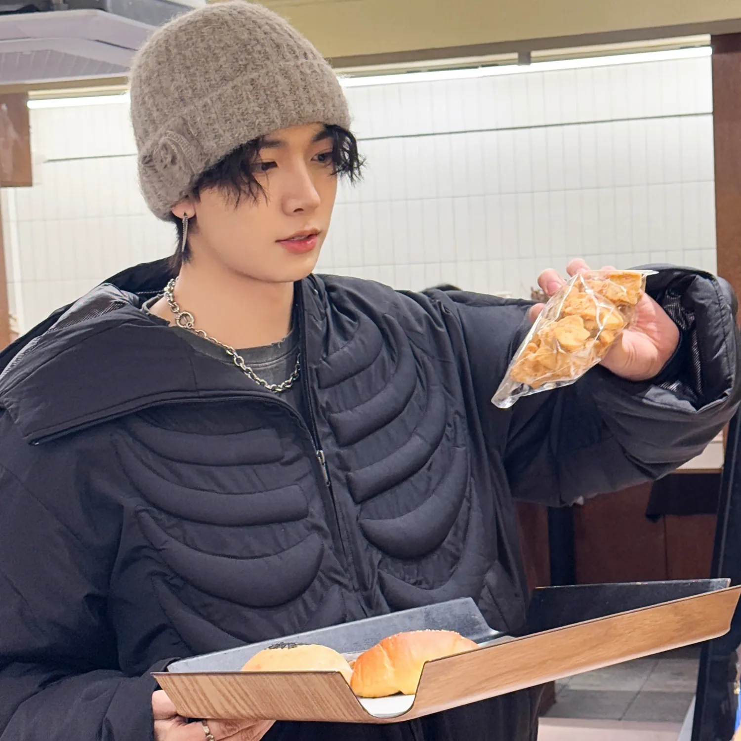 에반 최근 활동샷