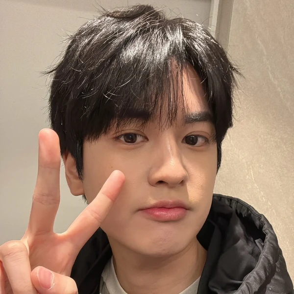 今日の最愛ドルで輝くチャヌ (iKON)の代表写真